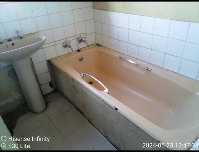 2 BEDROOM HOUSE FOR SALE IN SOSHANGUVE FF